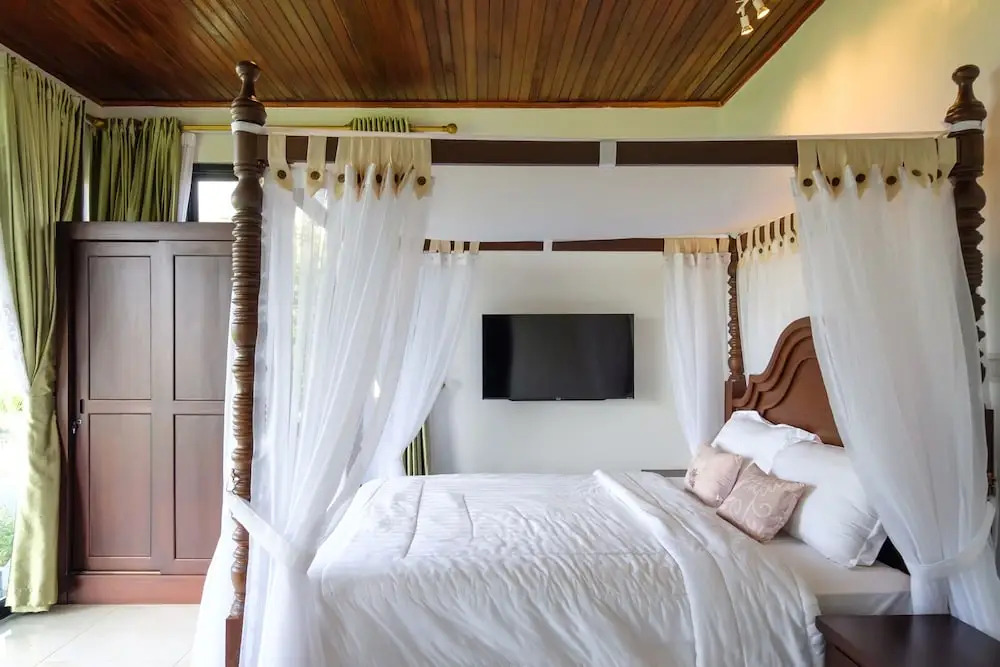 TwoSpaces Living at deRos Resort & Cafe, Bogor