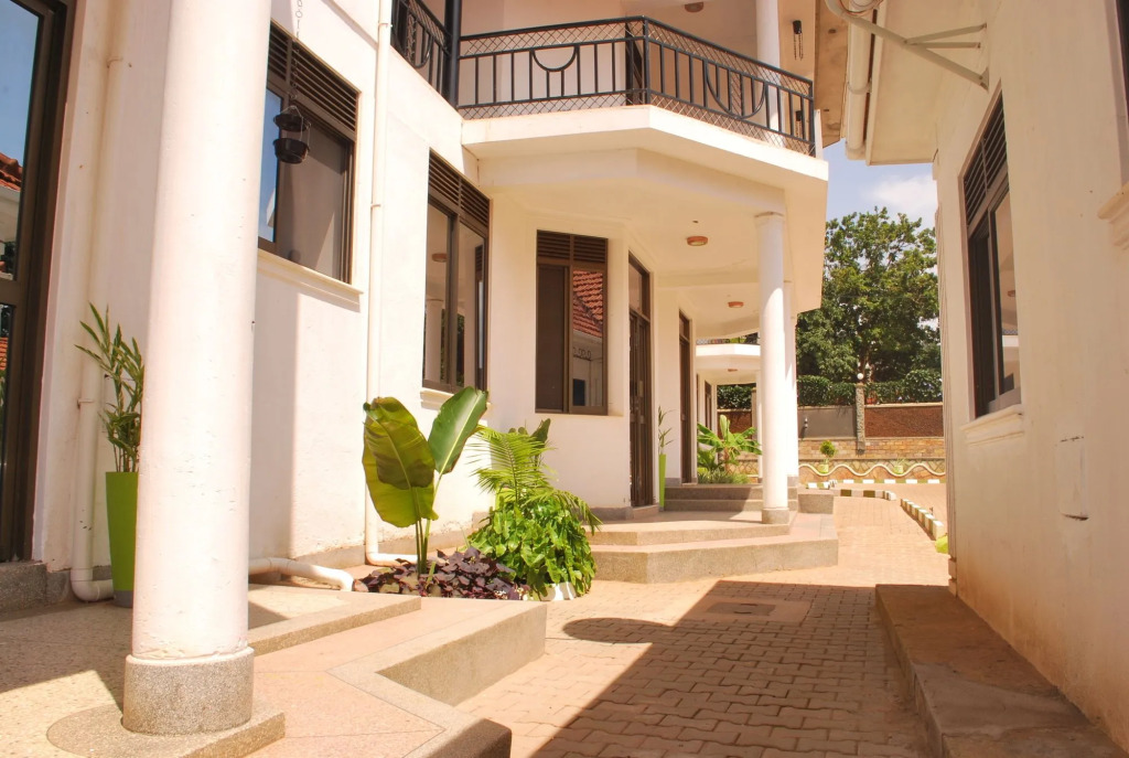 Mowicribs Hotel and Spa