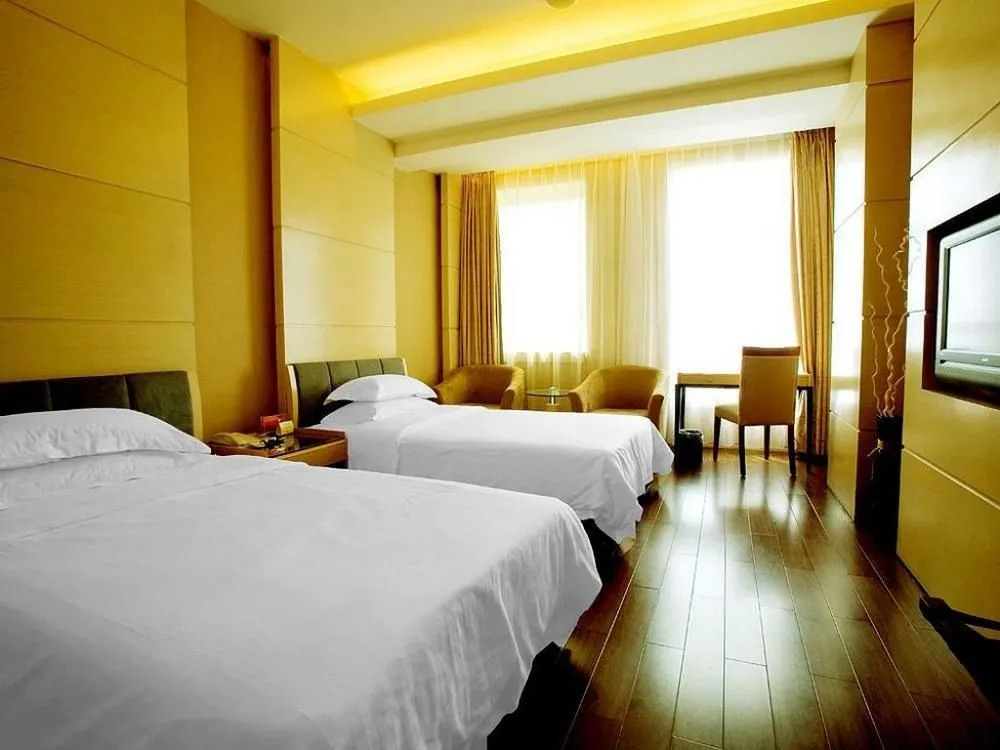 Elegance Hotel