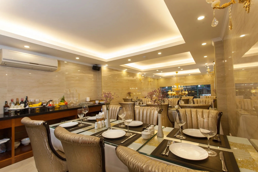 Hanoi Diamond King Hotel & Travel