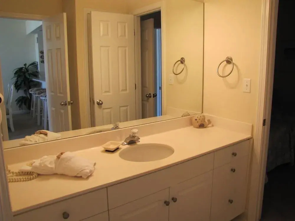 Leeward Key Condos by Crystal Waters