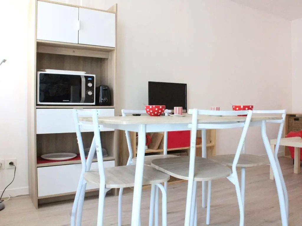 Appartement La Rochelle, 1 pièce, 2 personnes - FR-1-246-110