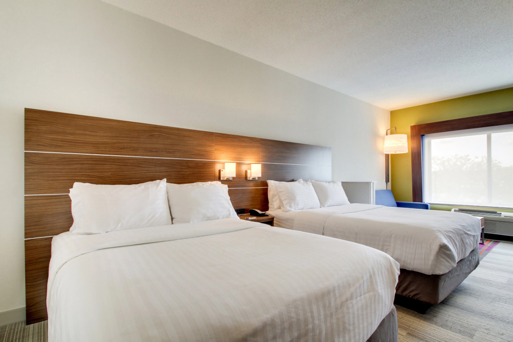 Holiday Inn Express & Suites Aurora - Naperville by IHG