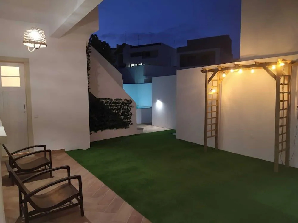 Casa c/ Piscina e Terraço em Faromystay