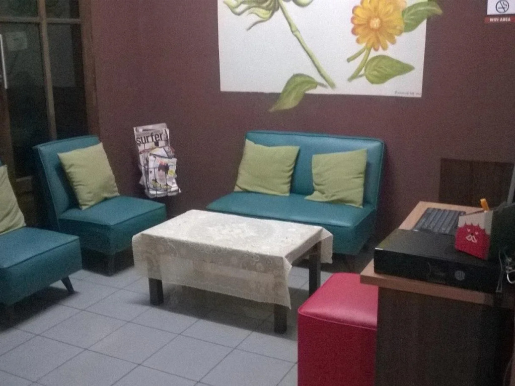 Pinisi Hostel