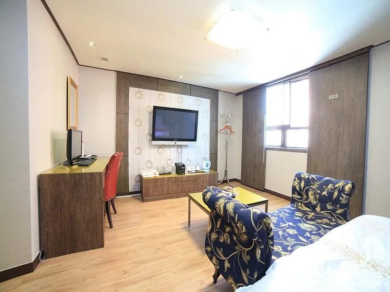 Goodstay IMT Hotel