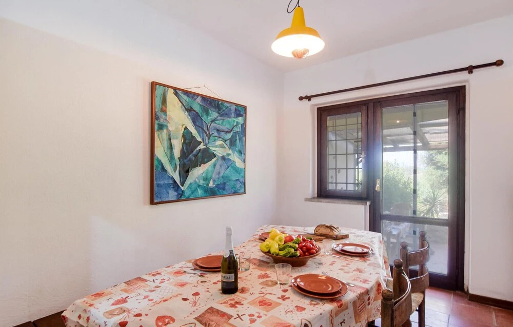 Beautiful Home in Ansedonia With Wifi and 4 Bedrooms