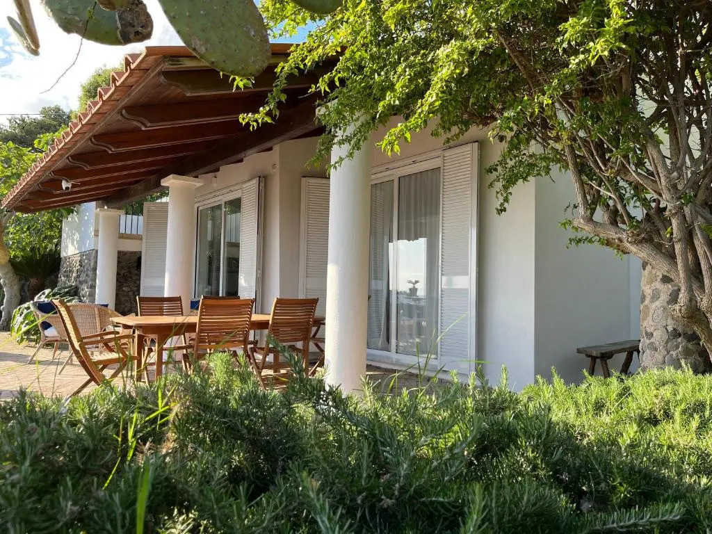 Nelinda Waterfront Accommodation
