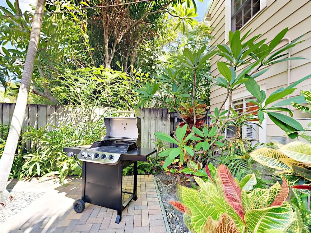 Historic El Cid Duplex 1 Bedroom 1 Bathroom Duplex