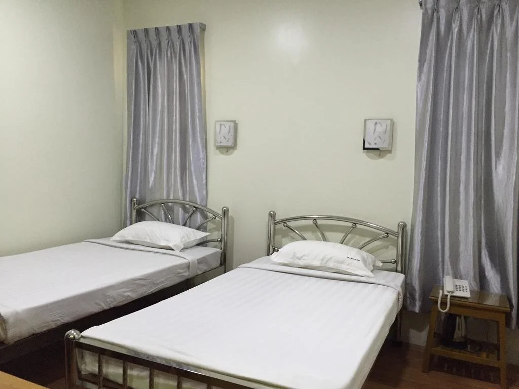 Htun Yadanar Motel