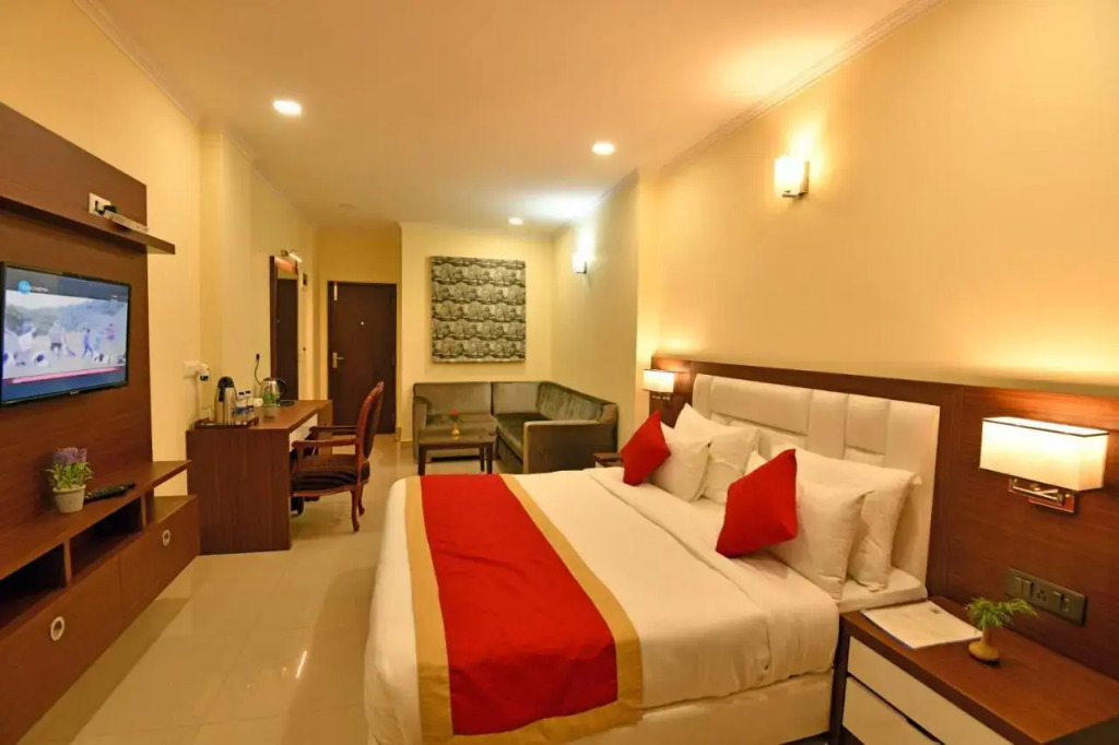 Hotel Clarks Residences, Nainital