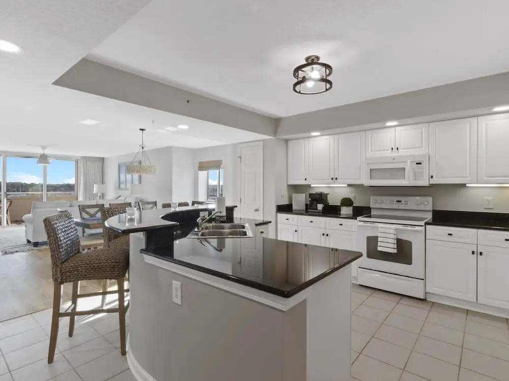 Yacht Club Villas #2-705 3 Bedroom Condo by RedAwning