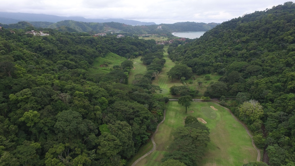Miramar 5B 2 bdr Ocean View in Los Suenos