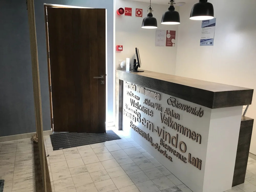 Royal Beach Hostel