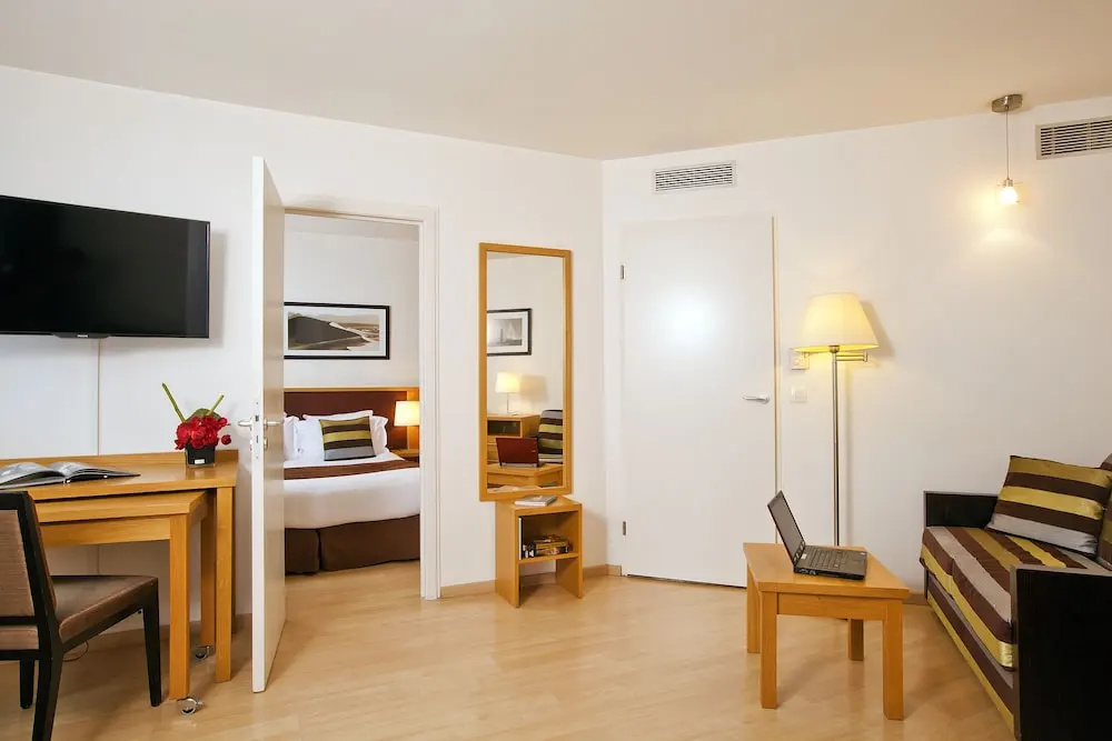 Residhome Paris-Massy