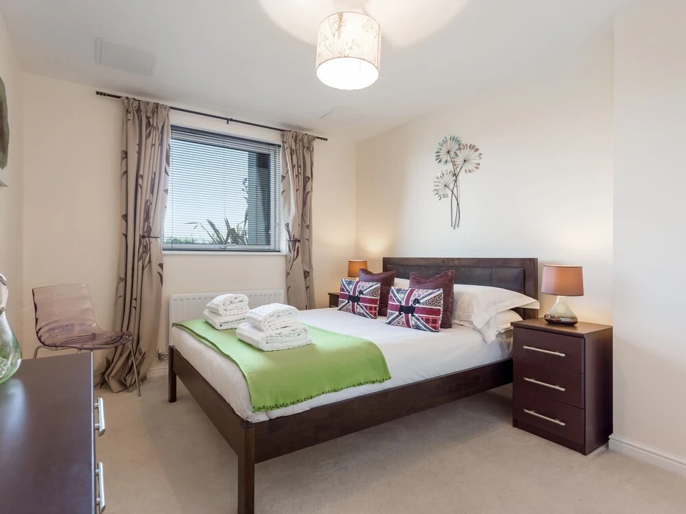 Bay Retreat- Moments from Hamworthy Park