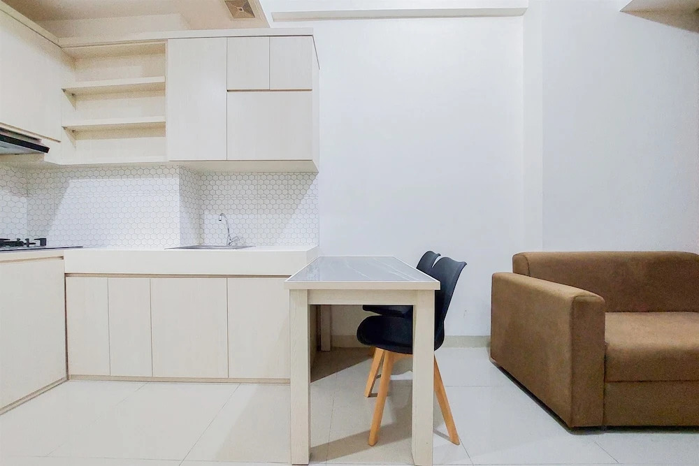 Warm And Enjoy Living 1Br Tree Park City Bsd Apartment