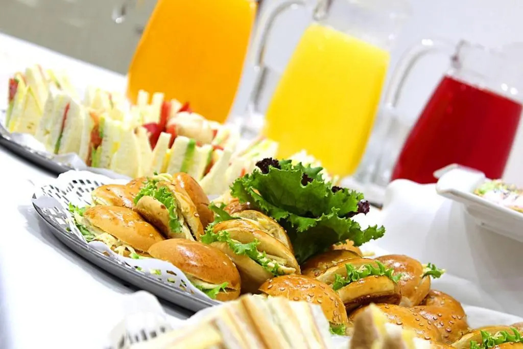 El Polo Hotel & Suites