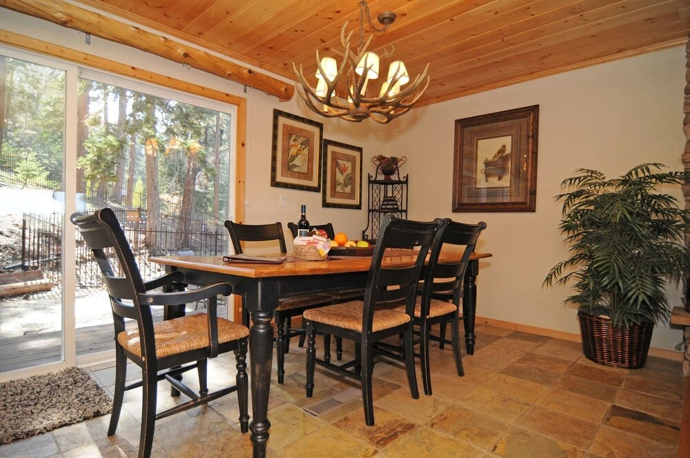 No. 13 Ski-In/Ski-Out Bear Mountain - 5 Br Home