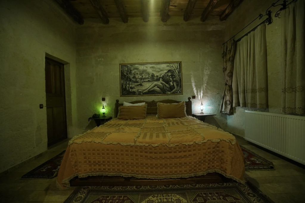 Chelebi Cave House