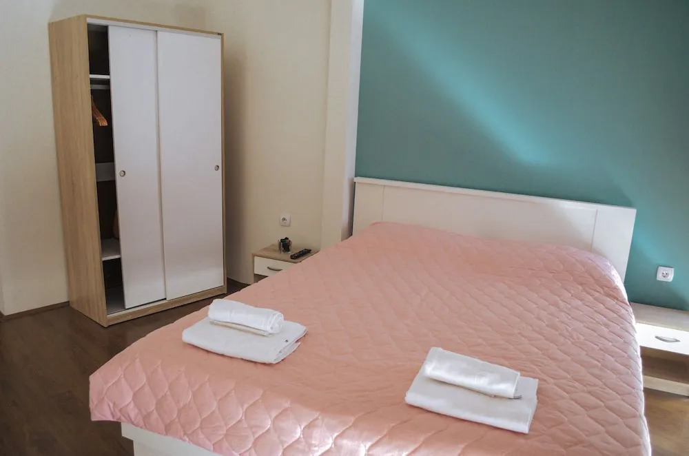 White and Wood Boutique Hotel