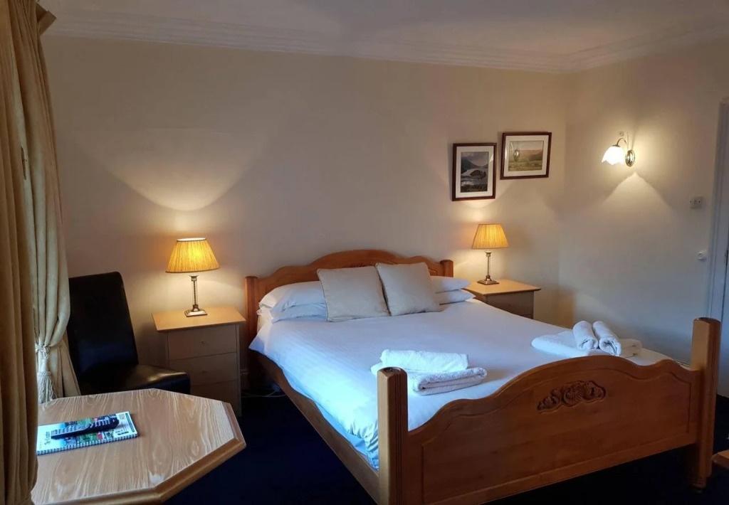The Cedar Inn