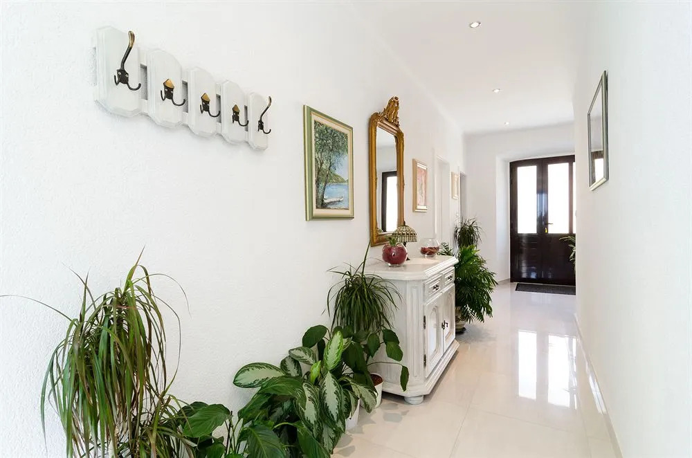 Rooms Mozara