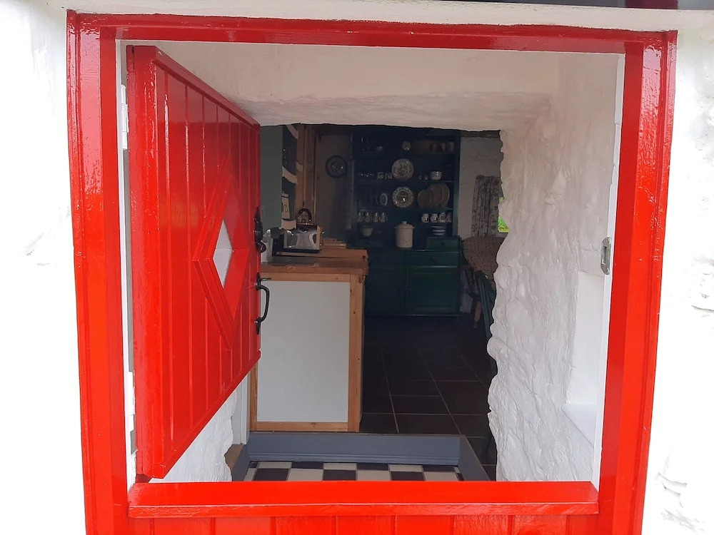 CherryTreeCottage - Cosy 19thCentury Pet Friendly