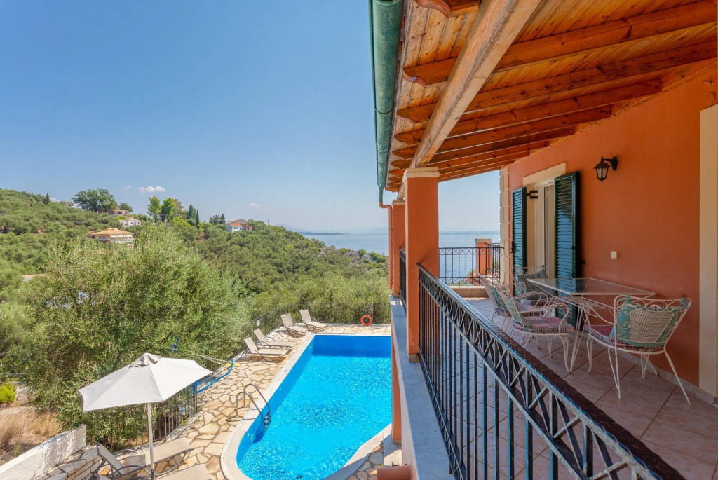 Vasillis Large Private Pool Walk to Beach Sea Views A C Wifi Car Not Required - 1026
