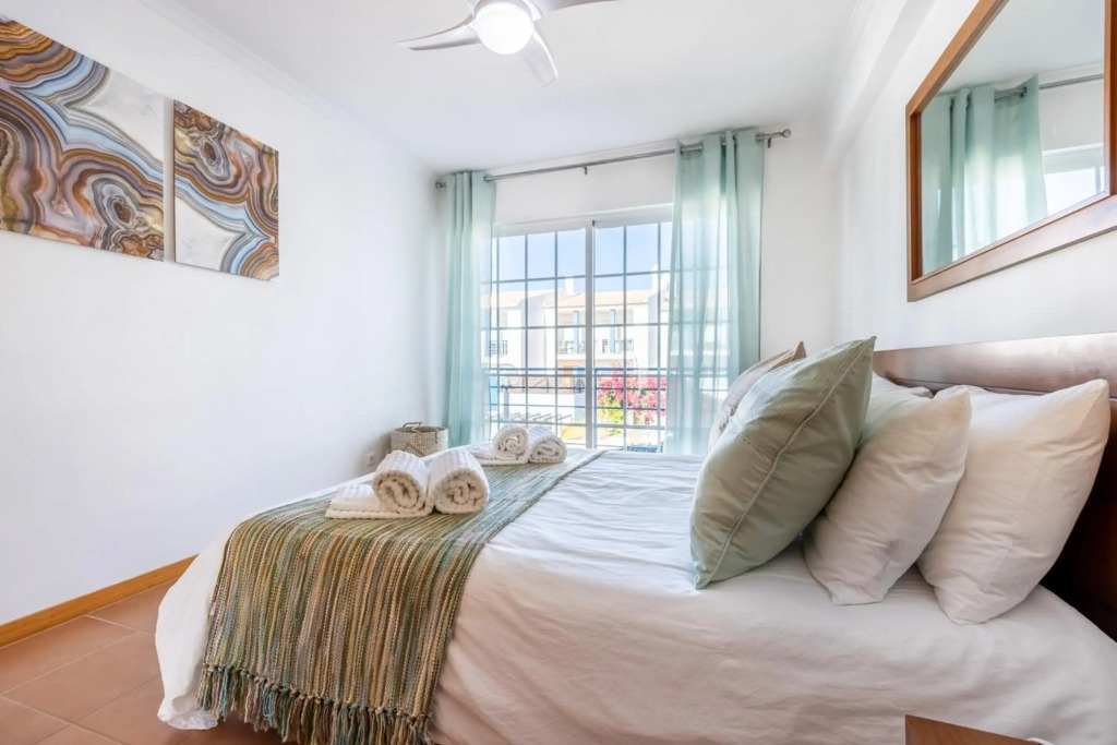 CoolHouses Luz, Lovely 3 Bed Townhouse & sea views, Casa Baía da Vida