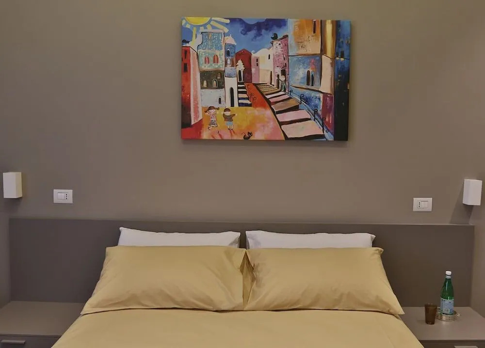 Piazza Italia  -  Rooms  for Rent