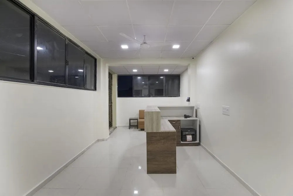 Oyo Flagship 39798 Nirmala Convent Road