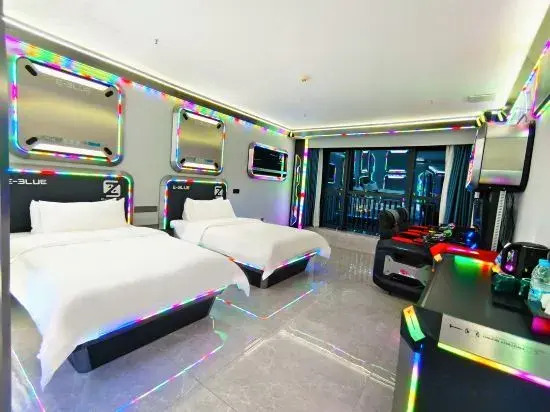 Cyber Holiday Hotel