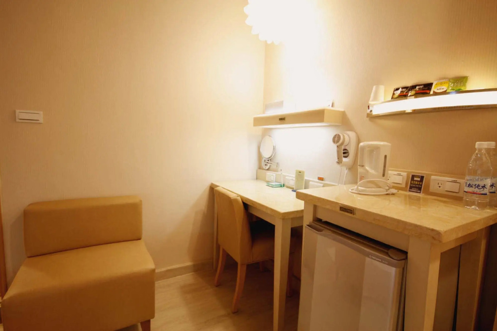 Kindness Hotel - Tainan Mingsheng Branch