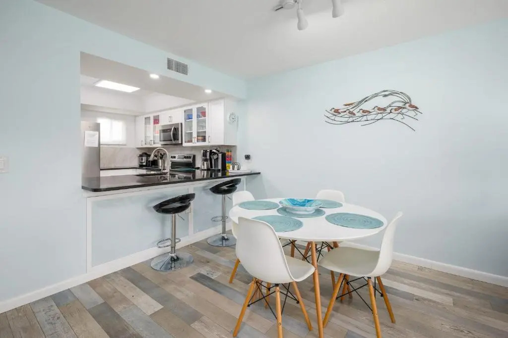 Ocean Village Club G26, 2 Bedrooms, Heated Pool, Sleeps 5, New Remodeled, Lanai
