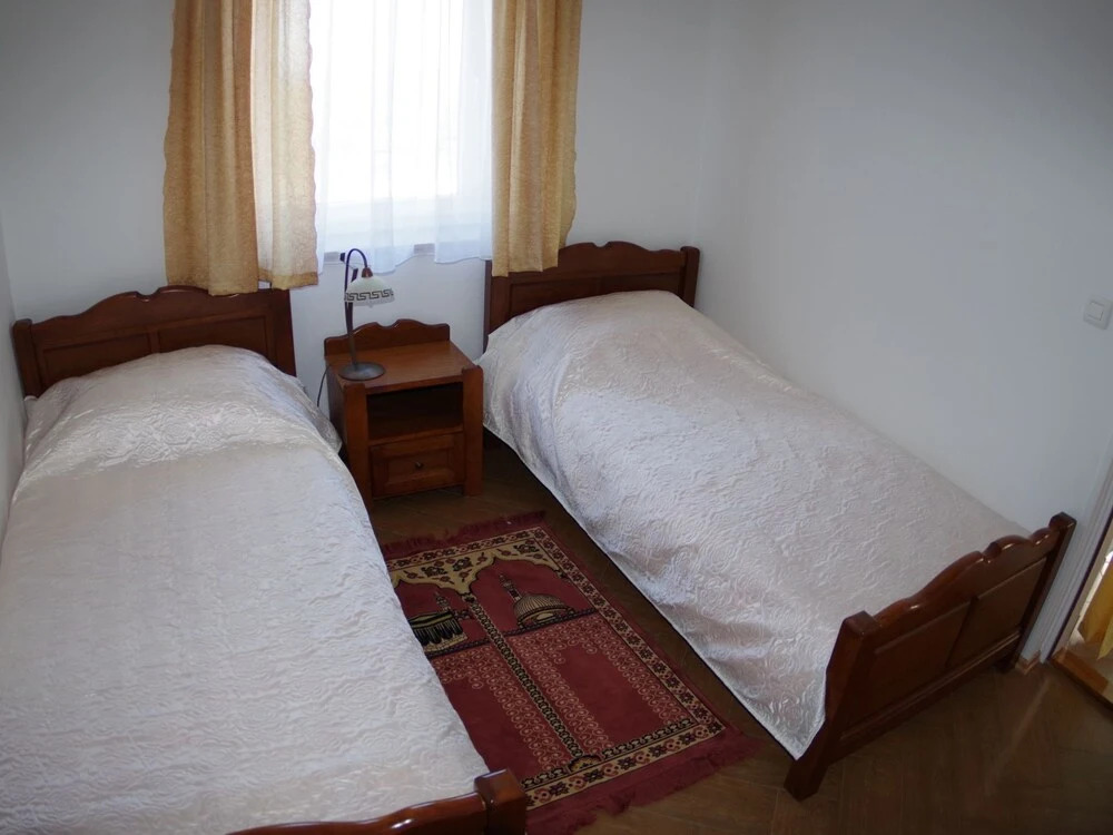 Quaint Apartment with Garden in Pula