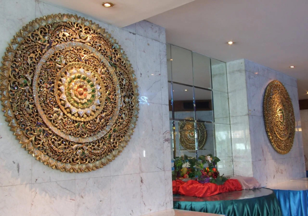 Ratchada City Hotel