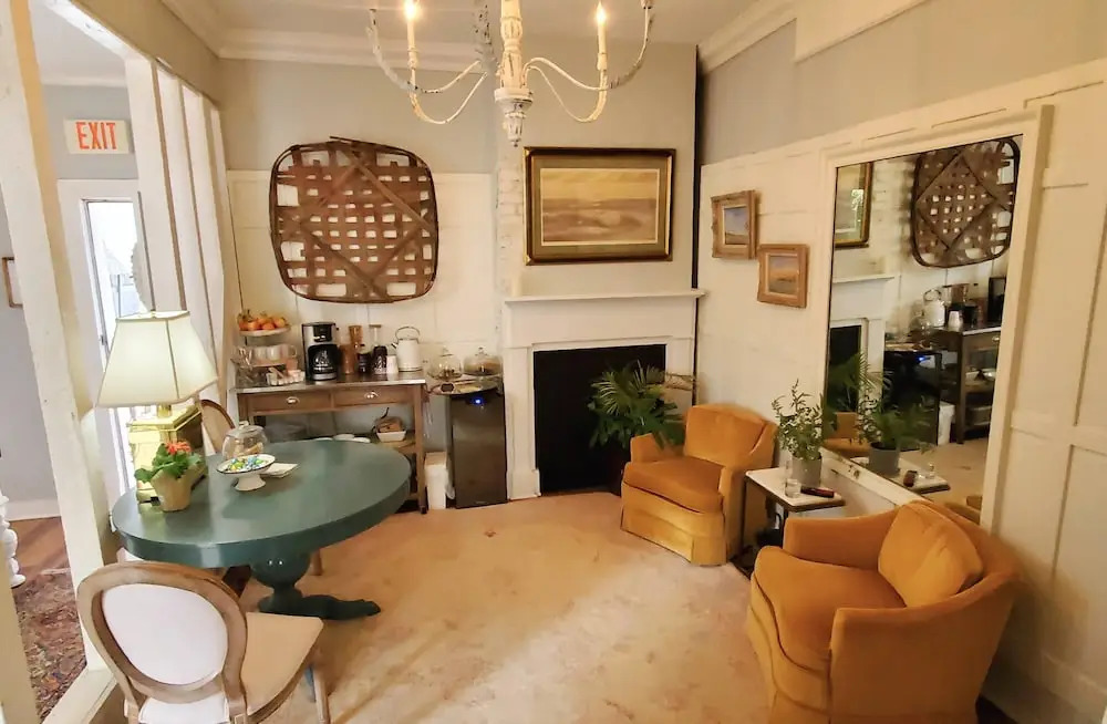 Bijou Boutique Inn