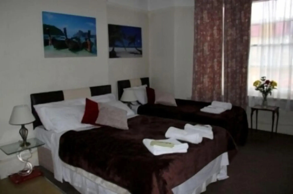 The Crystal Lodge Hotel
