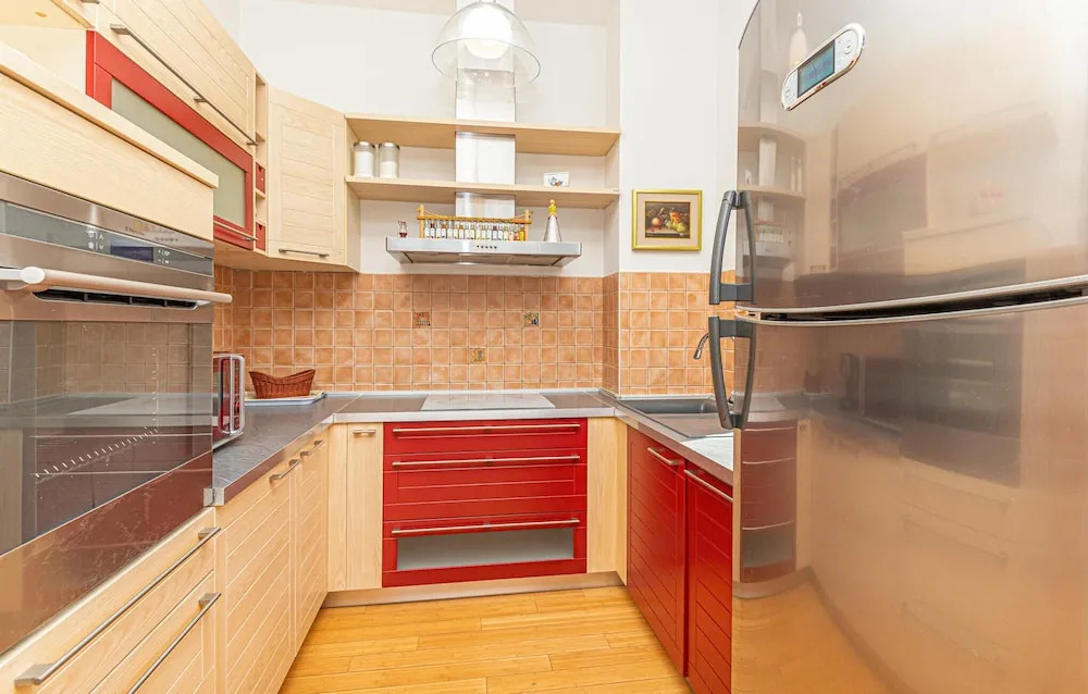 Amazing Home in Brodarica With Wifi and 3 Bedrooms