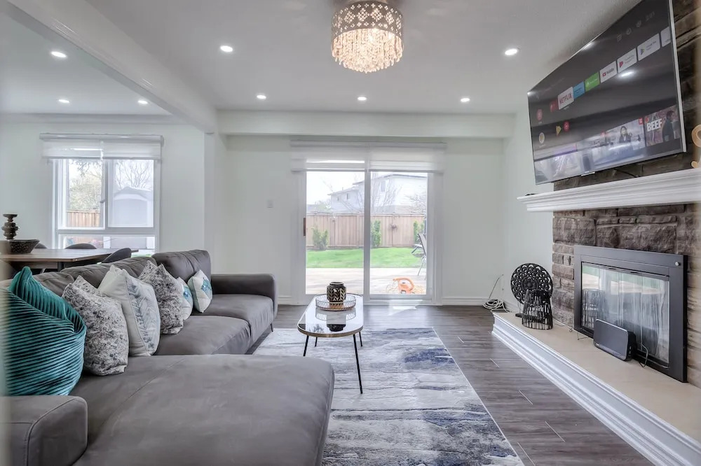 Waterfront Avenue Suites
