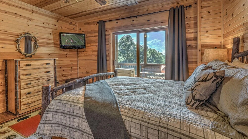 Hummingbird Retreat by Escape to Blue Ridge