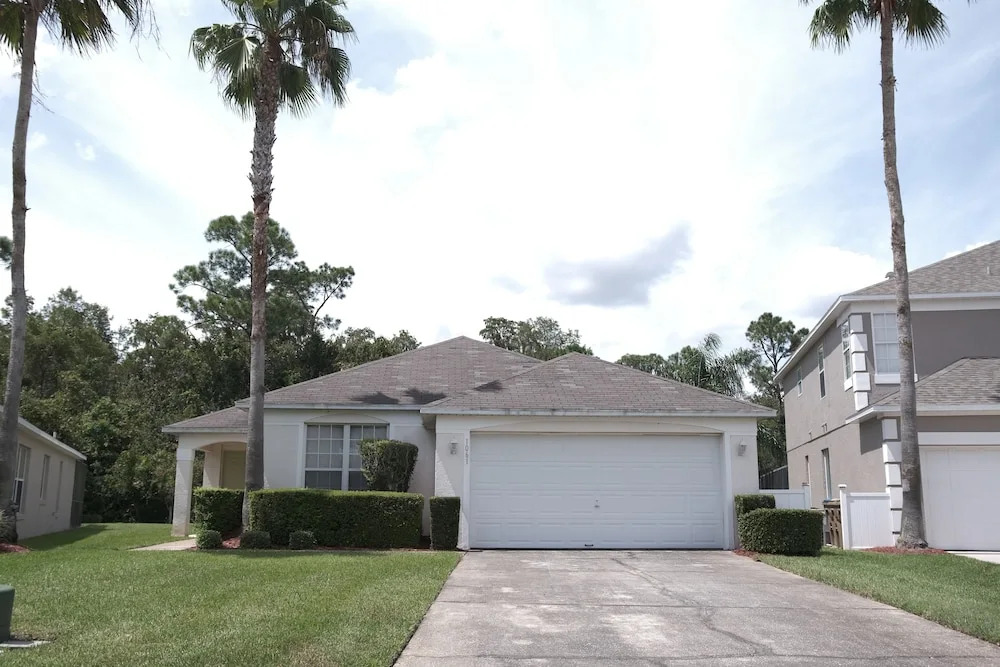 1061 Lake Berkley Drive 4 Bedroom Home by Redawning