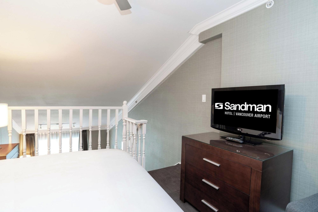 Sandman Hotel & Suites Vancouver Airport