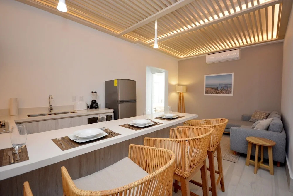 MAYAN MONK Suites