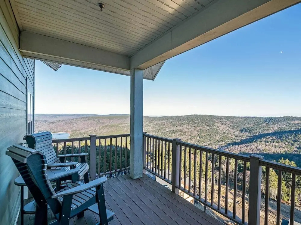 3 Br: Soaring Eagle 404