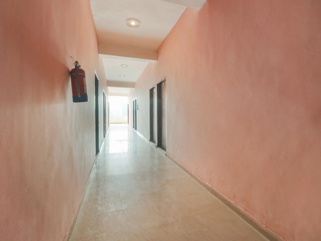 OYO 73420 Hotel New Rao Residency