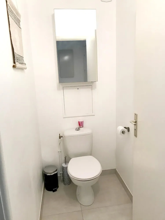 Apartment with One Bedroom in Antibes, with Wonderful City View, Furnished Terrace And Wifi - 550 M From the Beach