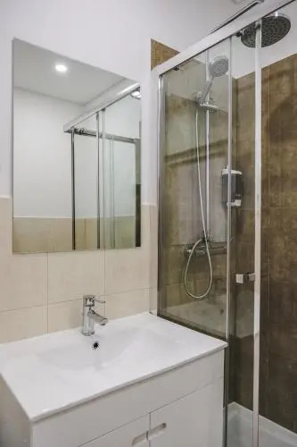 4U Lisbon Airport Suites