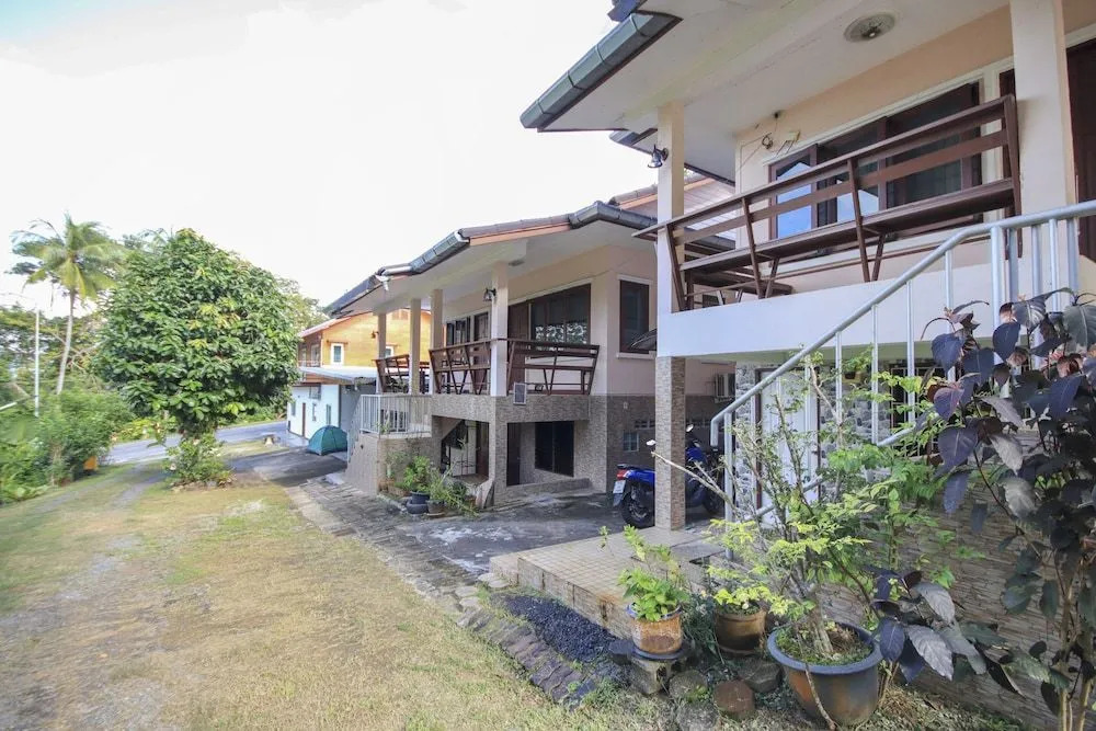 OYO 75373 Chamil House